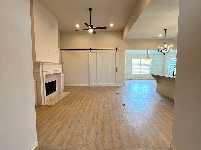 12308 Kenosha Ave — Photo 3