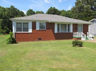 503 W 4th Ave, Hohenwald, TN 38462