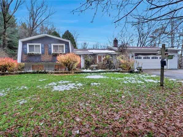 13340 Ward Rd, Holland, NY 14080