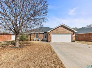 2217 Enloe Dr, Clovis, NM 88101