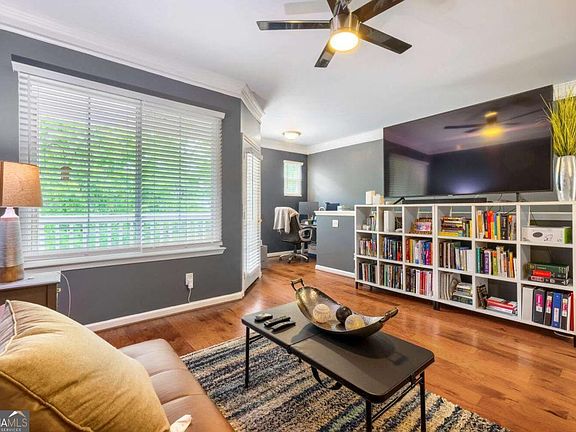 4th image of 1752 Pryor Rd SW Unit 311