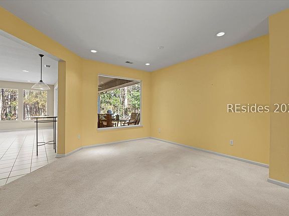 4th image of 171 Hampton Cir