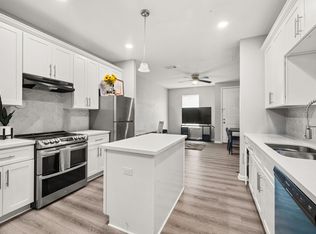 8534 Woodlyn Rd #B, Houston, TX 77028