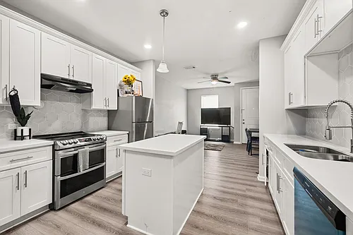 8534 Woodlyn Rd Photo 1