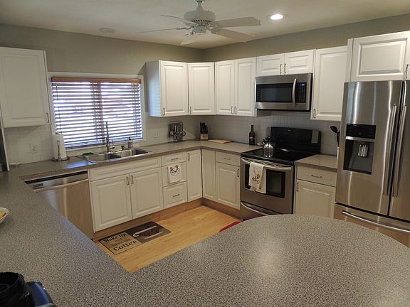 4th image of 4601 Menhaden Dr SE