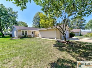 301 Yardley Dr #A, Monroe Township, NJ 08831