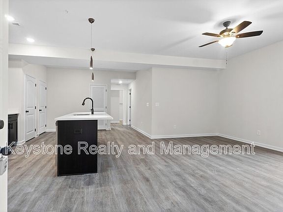 2nd image of 229 E Johnson Cir Unit A302
