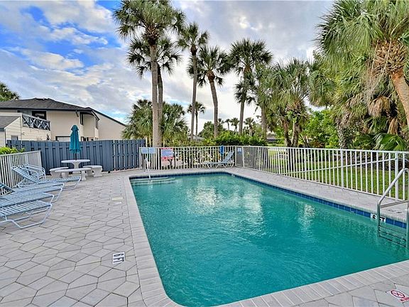 3rd image of 7294 Cloister Dr APT 16