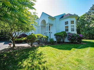 31 Lily Dr, South Setauket, NY 11720