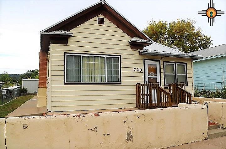 2nd image of 720 Dwyer Ave