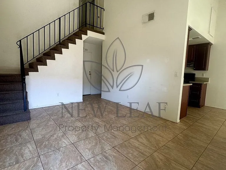 2361 Maryhelen St #102 — Photo 19