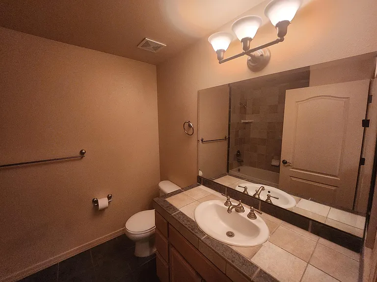 251 Moser Ave #1-309 — Photo 18