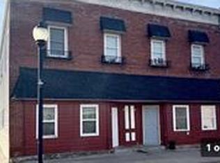 145 E Main St #8, Lisbon, IA 52253