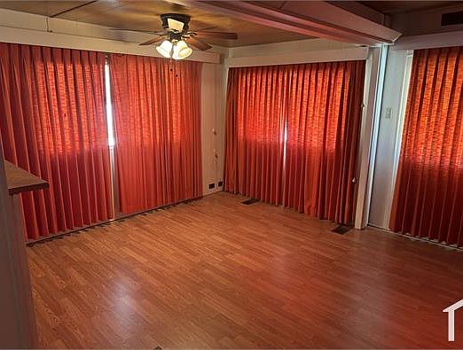 5th image of 220 Santa Clara Cir