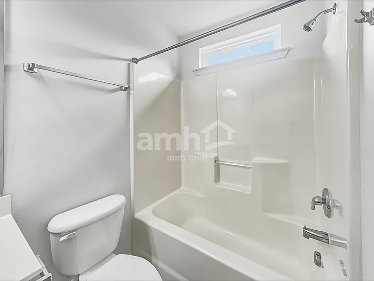 5 Phaeton Ave — Photo 17