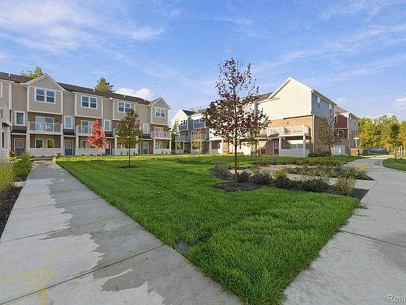 5th image of 762 Huntley Ln