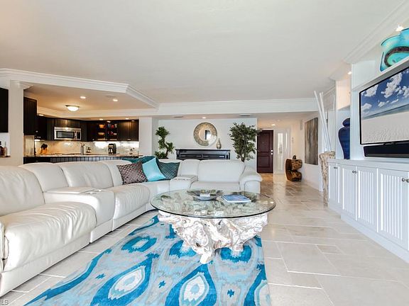 4th image of 10951 Gulf Shore Dr APT 902