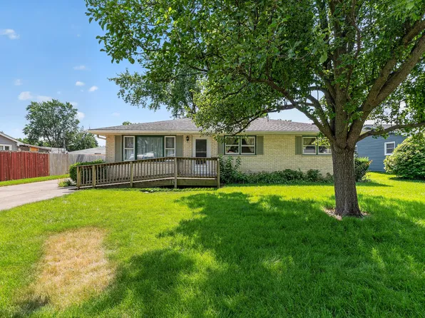 2313 Green St, Crest Hill, IL 60403