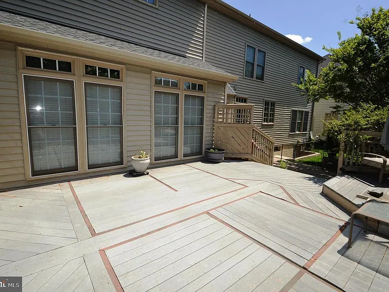 43706 Mink Meadows St — Photo 17