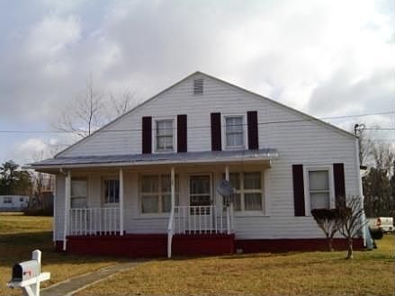 2nd image of 121 Honeywood Rd