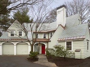 127 Coolidge Hl, Cambridge, MA 02138