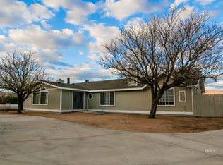 32687 Angeles Forest Hwy, Palmdale, CA 93550