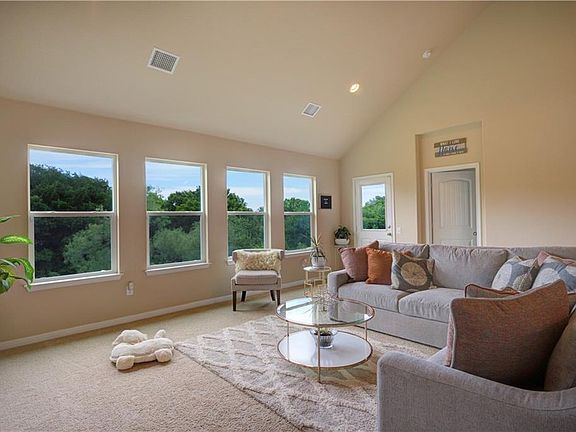3rd image of 1513 Maier Dr