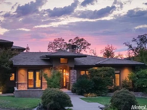 3rd image of 3026 Lennox Dr