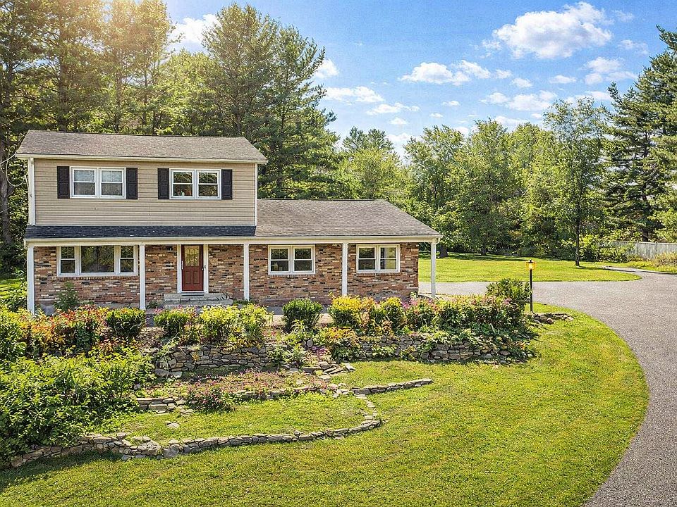 1st image of 7 Knoll Ct