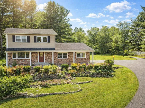 7 Knoll Ct, Monroe, NY 10950