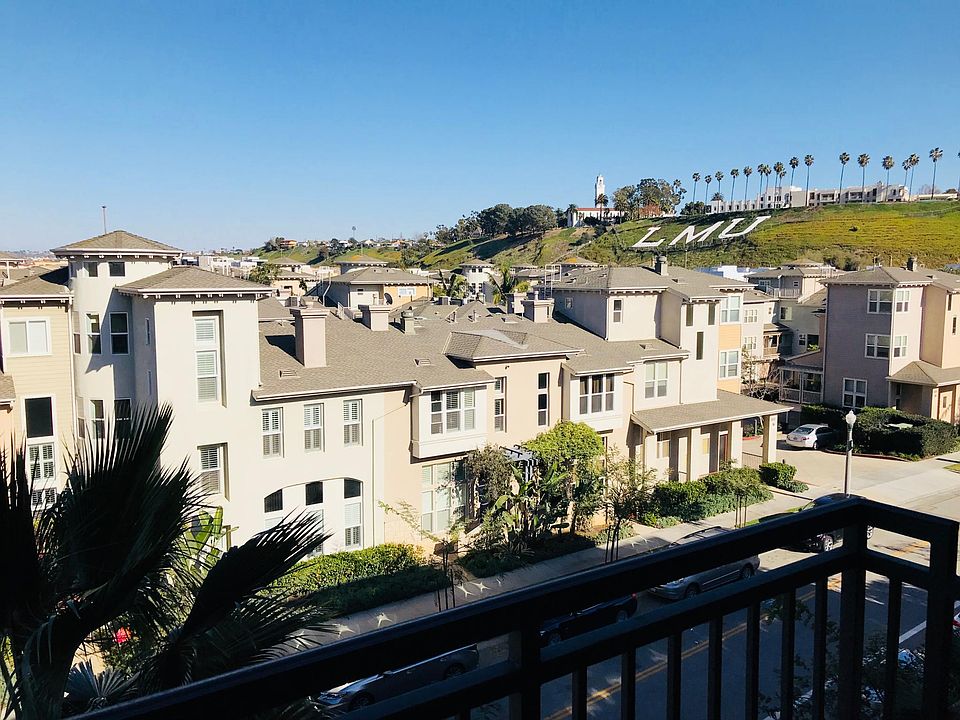 1st image of 6020 Seabluff Dr Unit 426
