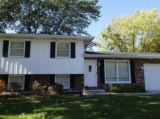 3205 Churchview Dr, Valparaiso, IN 46383