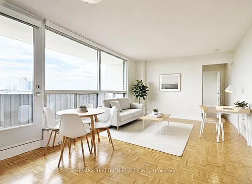 666 Spadina Ave #1415 Photo 1