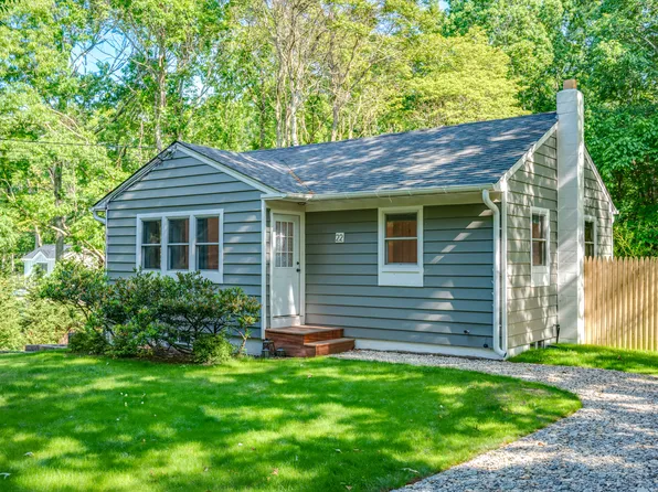 22 Laurel Ln, Sag Harbor, NY 11963