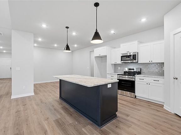 3rd image of 1 Clun Ln