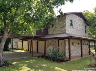 1106 Olive St, Jourdanton, TX 78026