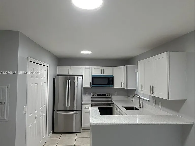 1261 SE 27th St #101 — Photo 19