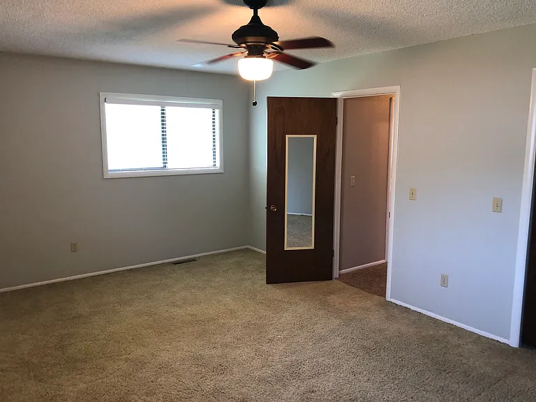 1121 Yellowstone Ave — Photo 11