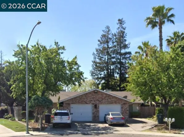 2404-2406 Counts Ct, Modesto, CA 95355