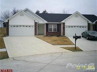 619 Grayhawk Cir, Wentzville, MO 63385