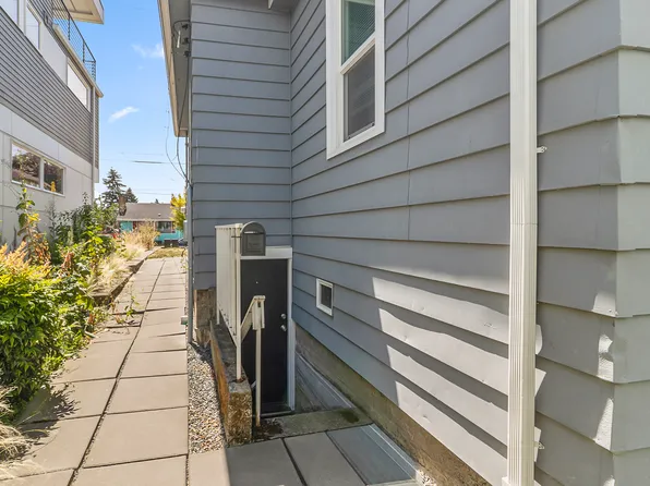 4246 S Graham St, Seattle, WA 98118