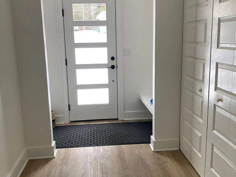1493 Glenwood Ave — Photo 13