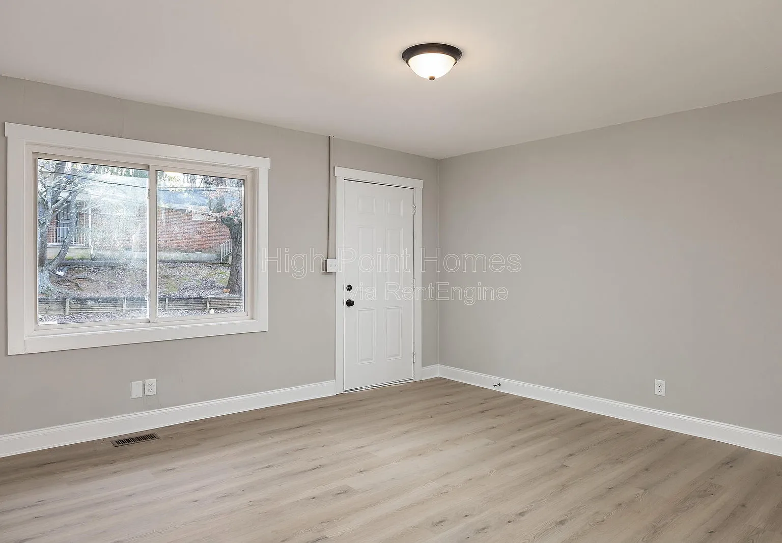 2 bed, 1.0 bath, 800 sqft, $1,125 — Photo 4