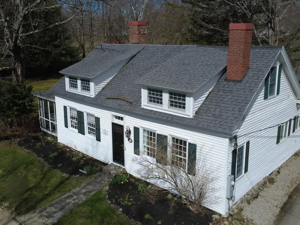 48 Lincoln Street, Paris, ME 04281