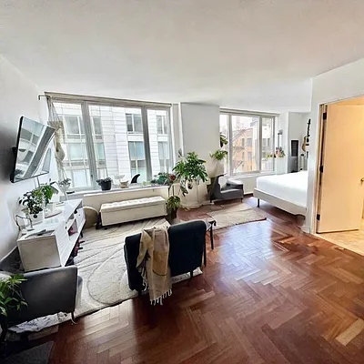 Rented by Douglas Elliman | media 4