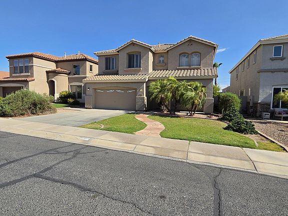 4th image of 2709 W Redwood Ln