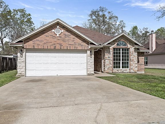 3rd image of 3520 Audree St