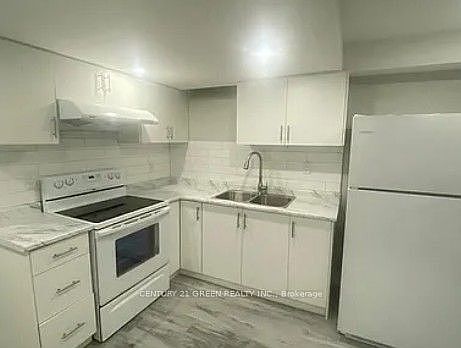 4th image of 24 Baby Pointe Trl #Basement
