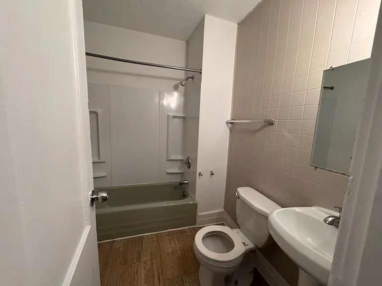 105 Dickinson St SW #2 — Photo 7
