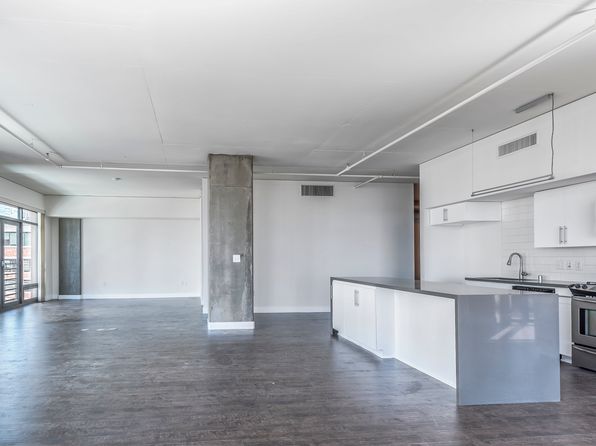 1111 S Grand Ave #701
